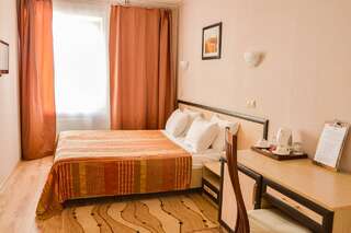 Гостиница Калита Калуга Номер стандарт с 1 двуспальной кроватью-3